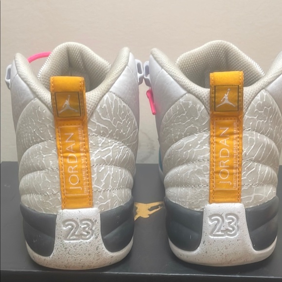 AIR JORDAN 12 RETRO (BIG KID) - Picture 3 of 6